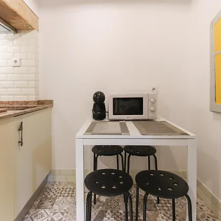 Cosy Avenida By Homing *