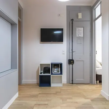 Cosy Avenida By Homing Apartment *